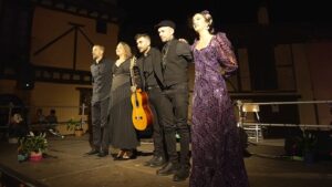 Integrantes del espectáculo Al Compás Flamenco con Vive