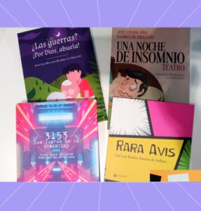 Cuatro libros expuestos