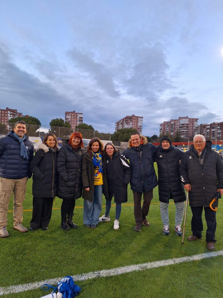 Gómez Angulo visita la IDB Rodríguez Sahagún durante el entrenamiento del CDE Rupe