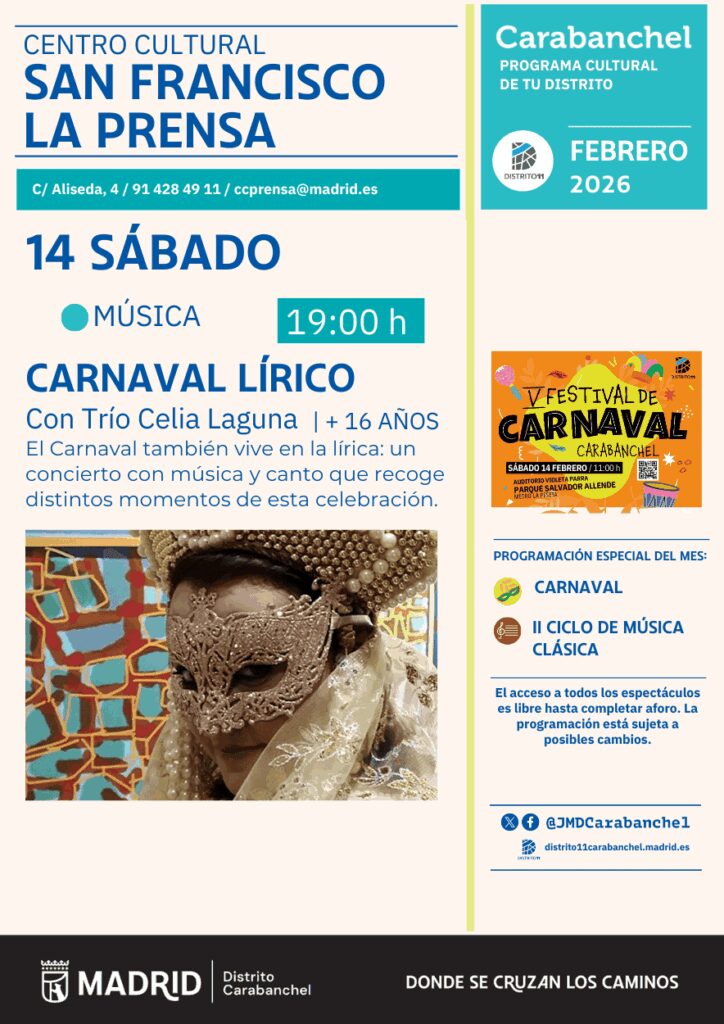 Una mujer con una máscara de carnaval