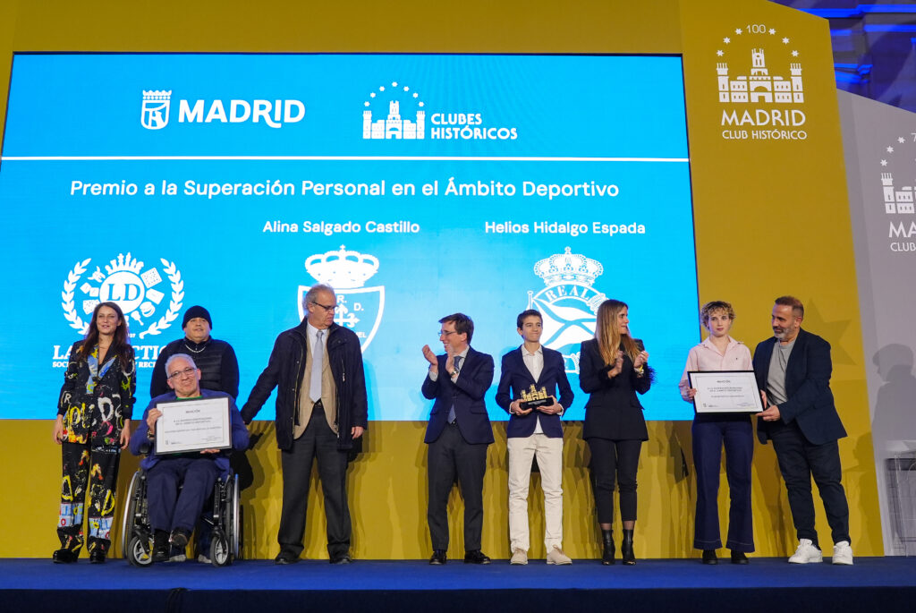 La Sociedad Deportiva y Recreativa La Didáctica recoge la mención en el Premio a la Superación Personal y Resiliencia en el Ámbito Deportivo